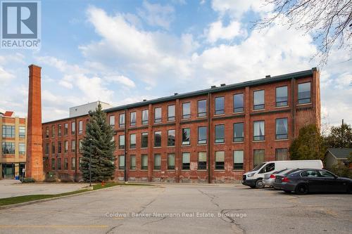 221 - 26 ONTARIO STREET  Guelph (St. Patrick's Ward), ON N1E 7K1
