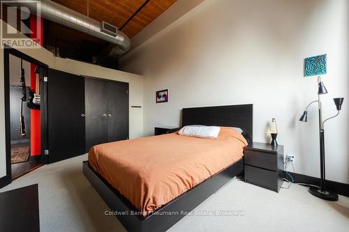 221 - 26 Ontario Street, Guelph (St. Patrick'S Ward), ON - Indoor Photo Showing Bedroom