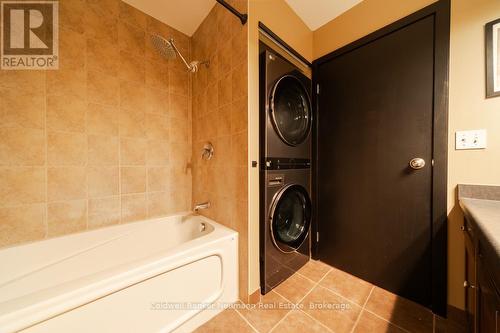 221 - 26 Ontario Street, Guelph (St. Patrick'S Ward), ON - Indoor Photo Showing Laundry Room