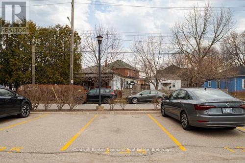 134 Exclusive owned spot - 221 - 26 Ontario Street, Guelph (St. Patrick'S Ward), ON - Outdoor