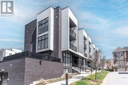 8 - 184 ANGUS DRIVE Ajax, ON L1S 0G5