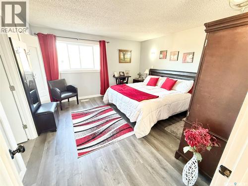 787 Brimacombe Drive, Weyburn, SK - Indoor Photo Showing Bedroom