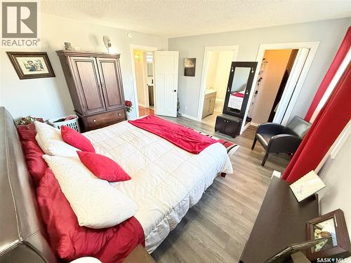 787 Brimacombe Drive, Weyburn, SK - Indoor Photo Showing Bedroom