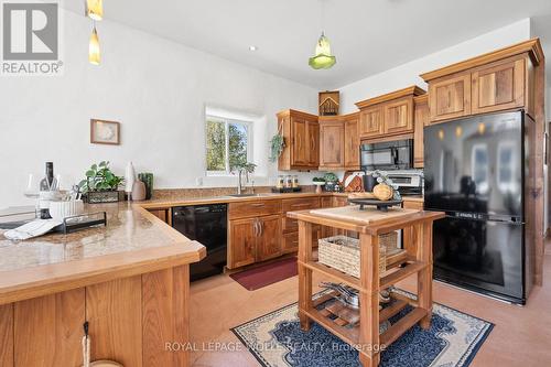 Kitchen - 5578 11Th Line, Minto, ON - Indoor Photo Showing Kitchen