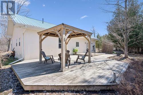 Deck - 5578 11Th Line, Minto, ON - Outdoor