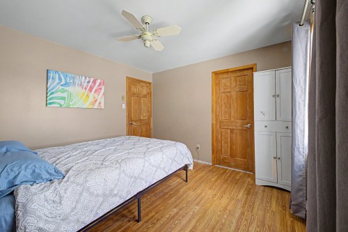 Master Bedroom - 2-50 Mtée Daigneault, Richelieu, QC - Indoor Photo Showing Bedroom