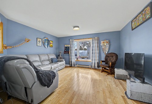 Bathroom - 2-50 Mtée Daigneault, Richelieu, QC - Indoor Photo Showing Living Room