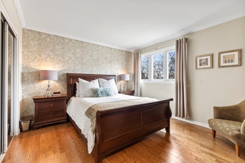 Chambre à coucher principale - 30 Rue Hamlet, Dollard-Des-Ormeaux, QC - Indoor Photo Showing Bedroom