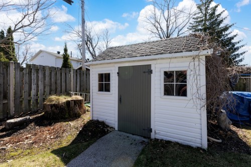 Remise - 30 Rue Hamlet, Dollard-Des-Ormeaux, QC - Outdoor