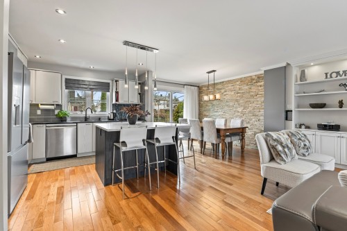 Vue d'ensemble - 30 Rue Hamlet, Dollard-Des-Ormeaux, QC - Indoor