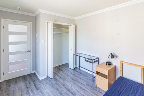 Chambre à coucher - 4-7475 Rue Lautrec, Brossard, QC - Indoor Photo Showing Bedroom