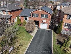 130 WILLIAM STEPHENSON DRIVE  Whitby, ON L1N 8V1