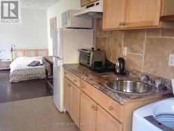 (GRDN) - 400 NAIRN AVENUE Toronto, ON M6E 4J3