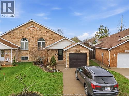 724 CABANA ROAD East  Windsor, ON N9G 1A4