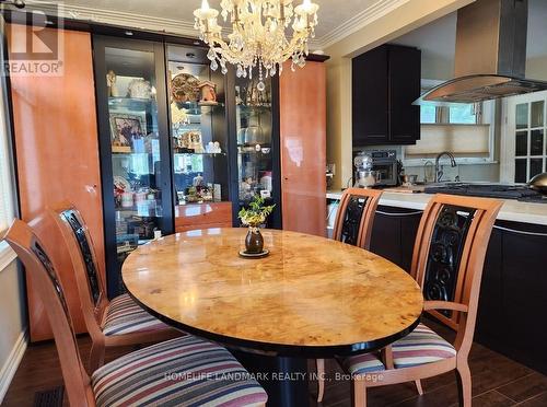 283 Paliser Crescent S, Richmond Hill, ON - Indoor Photo Showing Dining Room
