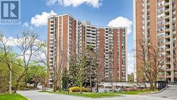 602 - 60 PAVANE LINKWAY Toronto, ON M3C 1A1