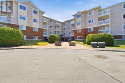 101 - 268 LORRY GREENBERG DRIVE  Ottawa, ON K1T 3K1