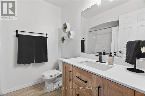 54 Stokes Road, St. Thomas, ON - Indoor Photo Showing Bathroom