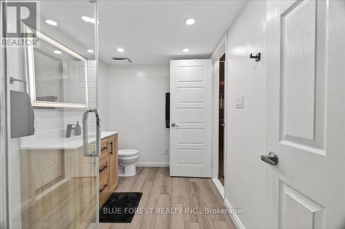 54 Stokes Road, St. Thomas, ON - Indoor Photo Showing Bathroom
