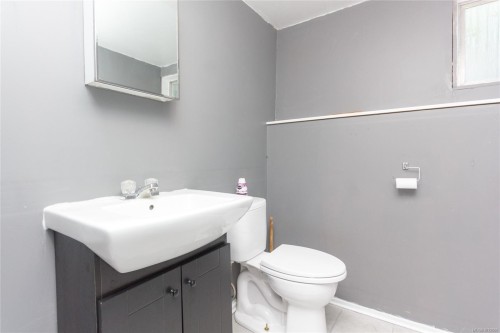 2254 Amherst Ave, Sidney, BC 