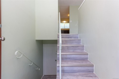 2254 Amherst Ave, Sidney, BC 