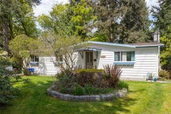 426 Gamble Pl Colwood, BC V9B 2R1