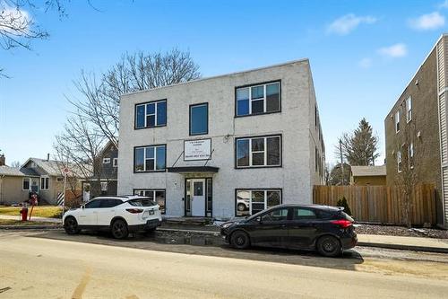 240 Jamison Ave, Winnipeg, MB 