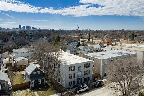 240 Jamison Ave, Winnipeg, MB 