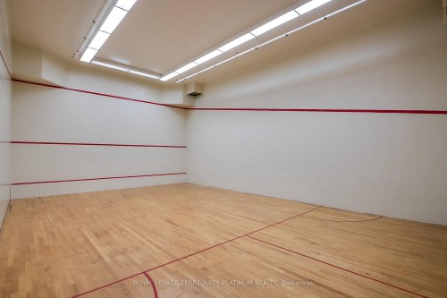 413-175 Cedar Avenue, Richmond Hill, ON - Indoor Photo Showing Other Room