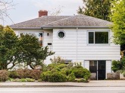 2430 Foul Bay Rd Saanich, BC V8R 5A9