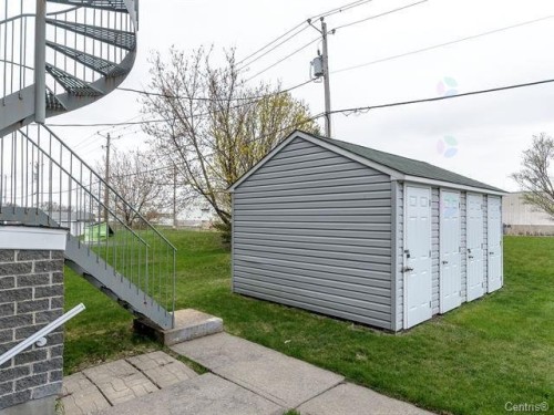 Rangement - 200-29 Av. Joubert, Candiac, QC - Outdoor