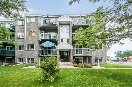 Façade - 200-29 Av. Joubert, Candiac, QC - Outdoor With Facade