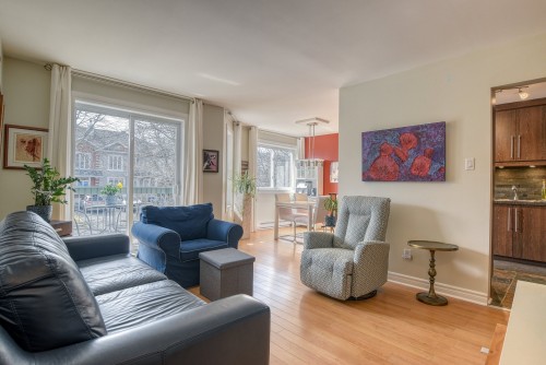 Salon - 200-29 Av. Joubert, Candiac, QC - Indoor Photo Showing Living Room