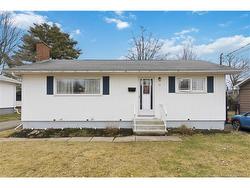 17 Bissett AVE  Moncton, NB E1E 2S8