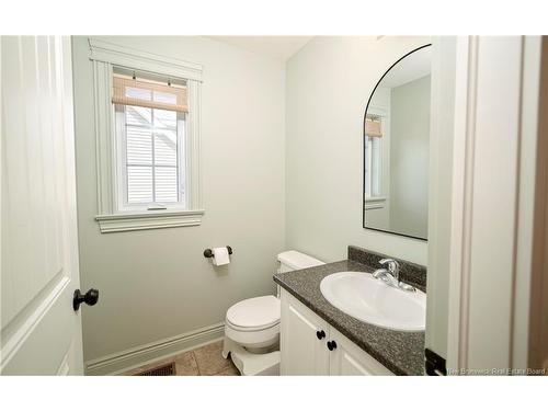 10 Emma Crt, Fredericton, NB 