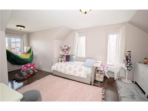 10 Emma Crt, Fredericton, NB 