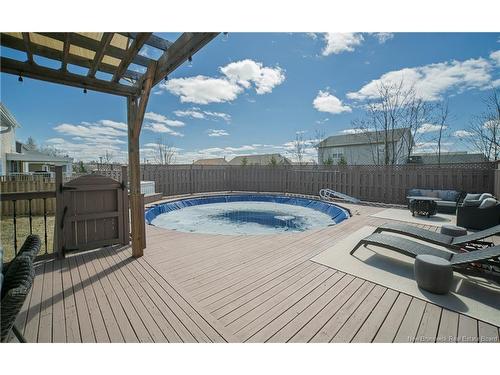 10 Emma Crt, Fredericton, NB 