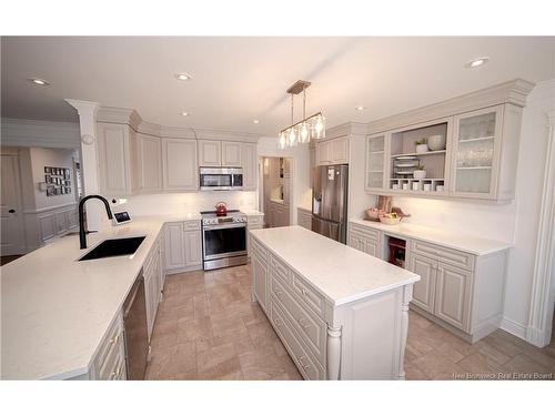 10 Emma Crt, Fredericton, NB 