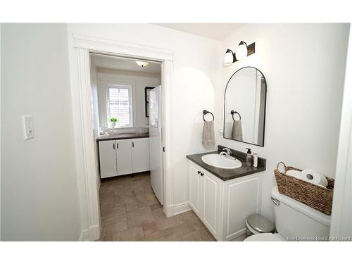 10 Emma Crt, Fredericton, NB 