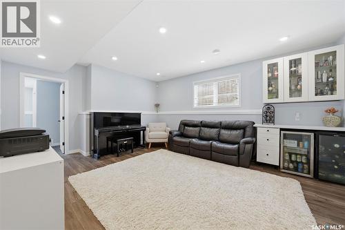 1218 Rempel Crescent, Saskatoon, SK - Indoor Photo Showing Living Room