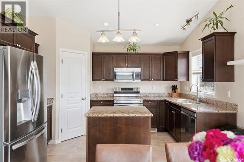 1218 Rempel Crescent, Saskatoon, SK - Indoor Photo Showing Kitchen
