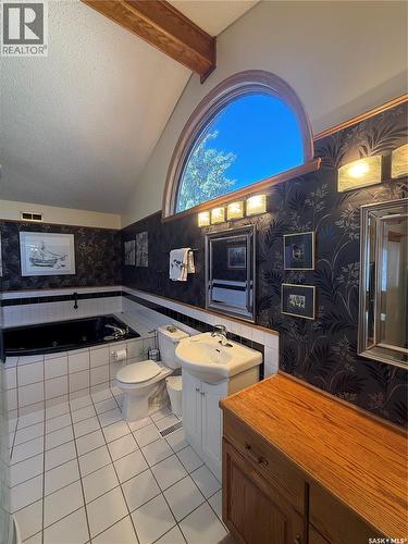 230 Baker Place, Saskatoon, SK - Indoor