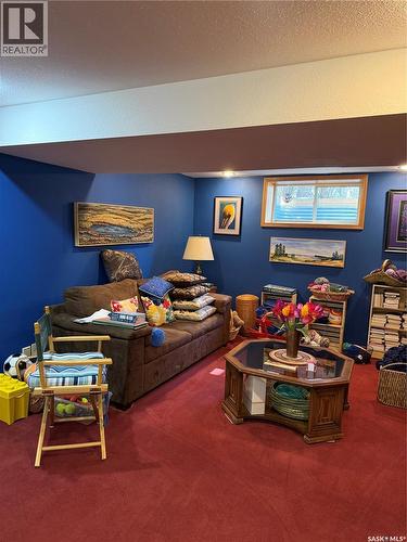 230 Baker Place, Saskatoon, SK - Indoor