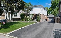 UPPER - 212 BYNG AVENUE  Toronto, ON M2N 4L1