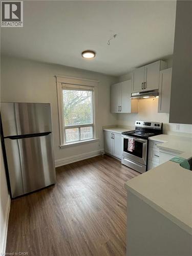 100 Dunsmure Road Unit# 2, Hamilton, ON - Indoor Photo Showing Kitchen