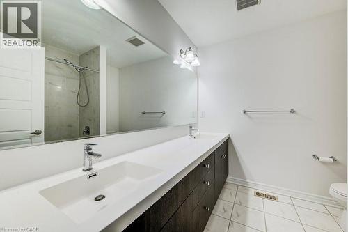 11 Compass Trail, Cambridge, ON - Indoor Photo Showing Bathroom