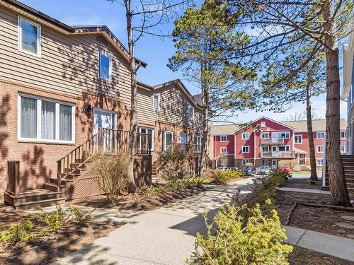 40 Attenborough Court  Halifax, NS B3M 4C9