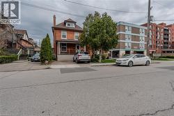 11 AIKMAN Avenue Unit# B Hamilton, ON L8M 1P6