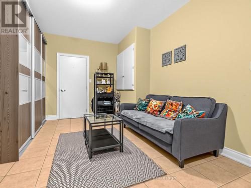 69 B Elm Grove Avenue, Richmond Hill, ON - Indoor