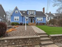 6705 Quinpool Road  Halifax, NS B3L 1C1